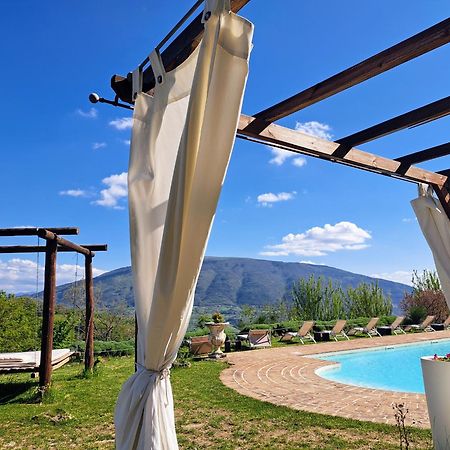 Bed and breakfast Le Ginestre Assise Extérieur photo