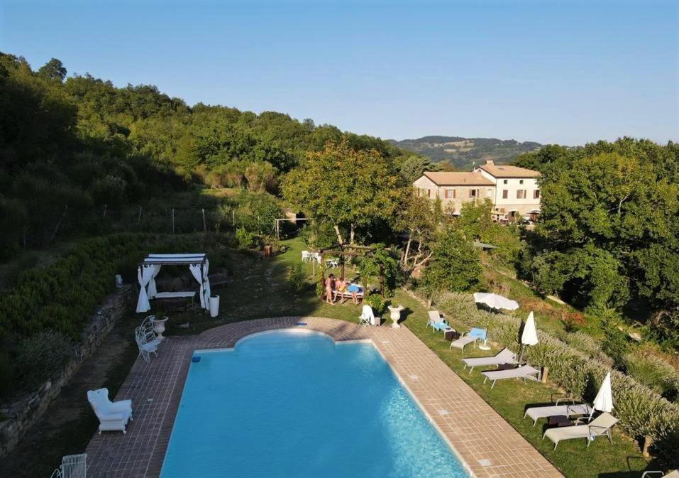 Bed and breakfast Le Ginestre Assise Extérieur photo