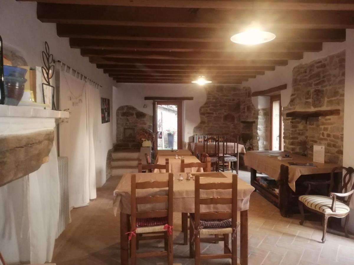 Bed and breakfast Le Ginestre Assise Extérieur photo